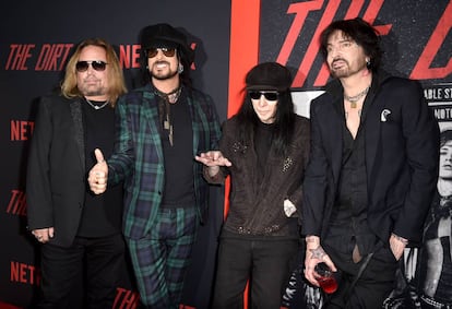 Vince Neil, Nikki Sixx, Mick Mars y Tommy Lee en el estreno de 'The dirt' en Hollywood, el pasado 18 de marzo.