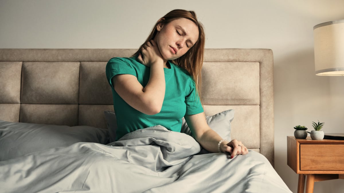 Di adiós al dolor de cuello durmiendo con esta almohada cervical