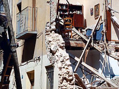 Estado en que quedó la casa que se derrumbó ayer en Alicante.