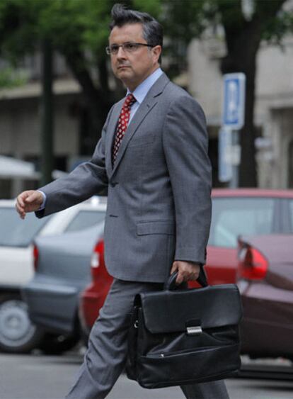 José Miguel Vidal Zapatero, asesor del presidente del Gobierno, en una calle de Madrid.