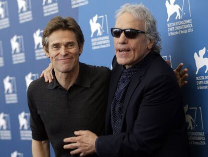 Willem Dafoe y Abel Ferrara, ayer en Venecia.