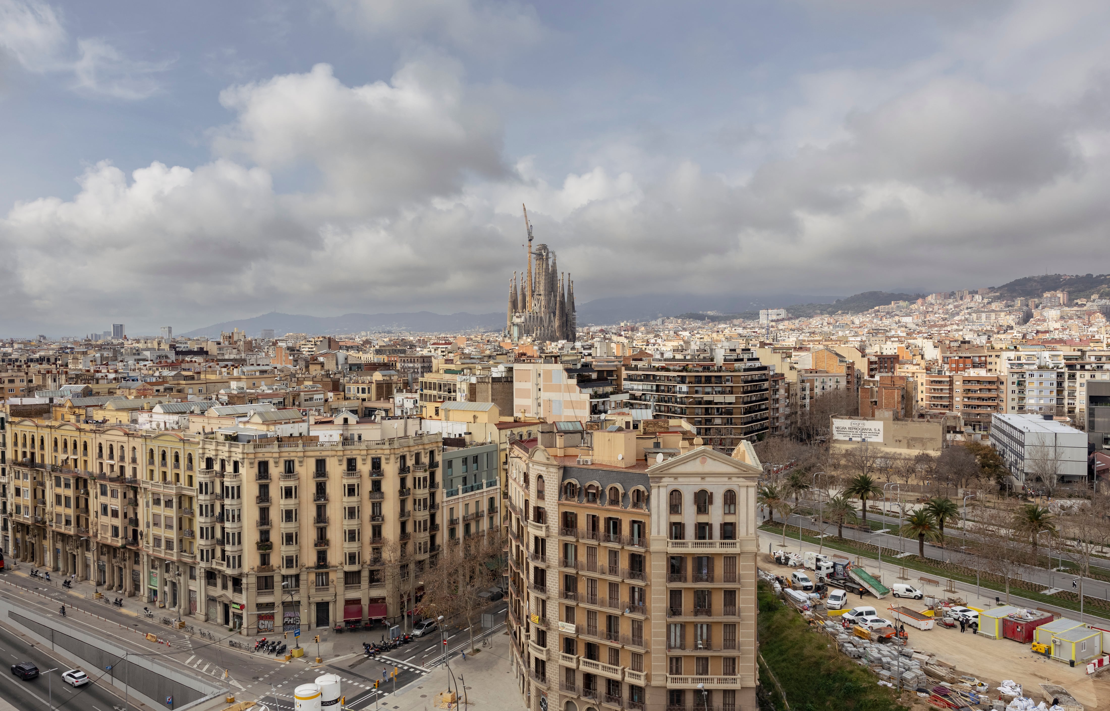 Barcelona estudiará si es posible que los propietarios de más de un piso paguen más IBI