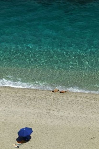 Playa nudista de Los Muertos en el parque natural Cabo de Gata-Níjar.