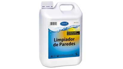 ¿Cómo limpiar cada pared de la piscina del hogar? Este producto limpia también la línea de flotación.