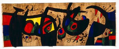 'El lagarto de las plumas de oro' de Joan Miró, 1989-1991. Creación de Joan Miró. Lana, algodón y yute, 184 x 470 cm.