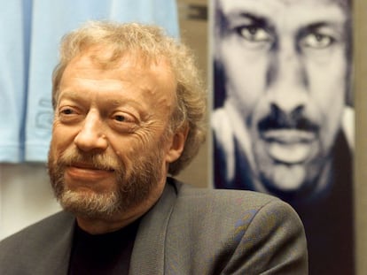  Phil Knight, fundador de la marca de ropa deportiva Nike, en 2000