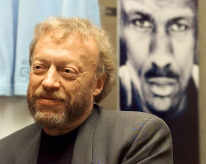  Phil Knight, fundador de la marca de ropa deportiva Nike, en 2000