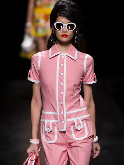 Moschino Primavera-Verano 2012.