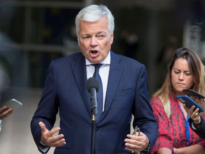 El comisario de Justicia de la Unión Europea, Didier Reynders, tras reunirse con las asociaciones de jueces españolas.