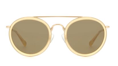 Gafas de aviador

Dries Van Noten se alía con la firma Linda Farrow en estas gafas de acetato con patillas de metal y mayor grosor en la montura (295 euros).