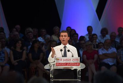 Manuel Valls en una conferencia durante su reciente visita al departamento franc&eacute;s de Aude