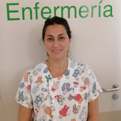 <b>Mercedes Angulo Luna. Enfermera de urgencias pediátricas del Hospital de Fuenlabrada (Madrid). </b><p>"Siento que estoy realizando la labor para la que he sido preparada", explica. "Eso sí, uno vuelve del trabajo tenso, porque no desconecta en ningún momento".