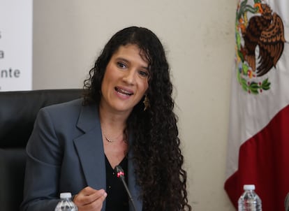 AMLO nombra a Bertha María Alcalde Luján como titular del ISSSTE