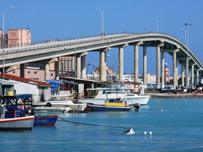 Puente entre Paradise Island y Nassau, en Bahamas.