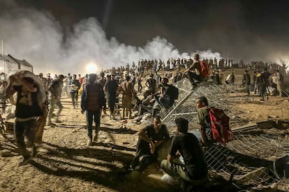 Un punto de distribución de comida de la polémica Fundación Humanitaria para Gaza (GHF).