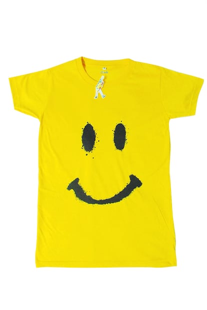 En los 80 la camiseta smile completó un sin fin de productos con el conocido como acid.