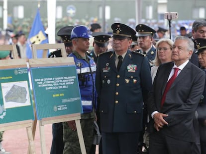 López Obrador, en las presentación del proyecto del aeropuerto.