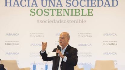 El economista Jeremy Rifkin. 