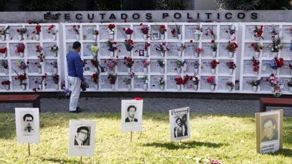 Monumento a los detenidos desaparecidos en Chile.