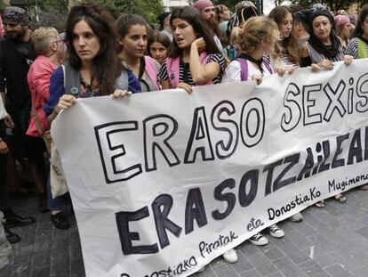 Concentración en San Sebastián en  contra de las agresiones sexuales.