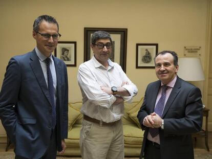 De izquierda a derecha, Fernando Riaño, José Luis Pinto y Luis Natalio Royo.