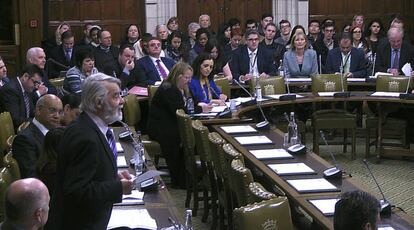 Debate sobre el veto a la entrada de Donald Trump en Reino Unido en la Cámara de los Comunes, en Londres, este lunes.