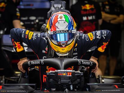 Checo Pérez, piloto mexicano de Red Bull, durante la semana de pruebas en Baréin.