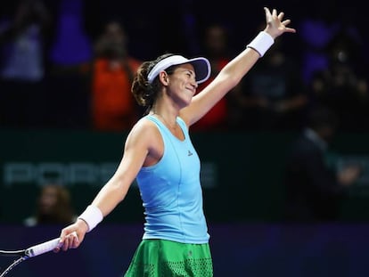 Muguruza se despide del p&uacute;blico de Singapur.