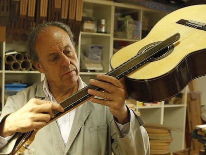 El maestro guitarrero Felipe Conde.