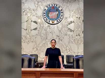 Sandra Cuevas en el Senado de los Estados Unidos.