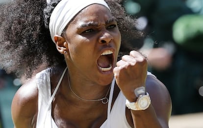 Serena celebra un punto frente a Muguruza.