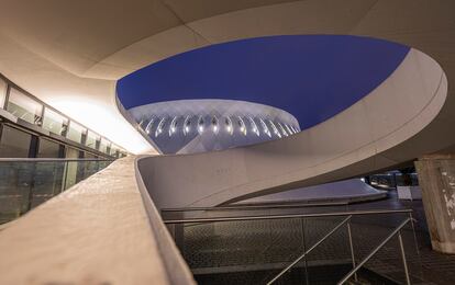 Le Volcan, sede de la Scène Nationale du Havre proyectada por el arquitecto Oscar Niemeyer.