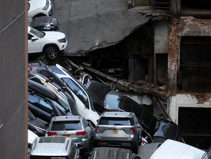 El aparcamiento que se ha derrumbado en Manhattan, Nueva York, el martes.