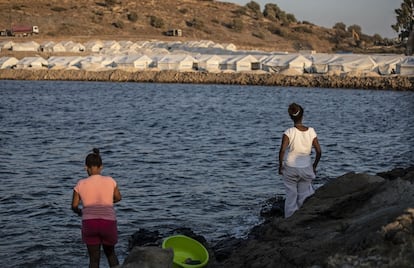 Panorámica del nuevo campo de refugiados que están construyendo Acnur y el Gobierno griego.