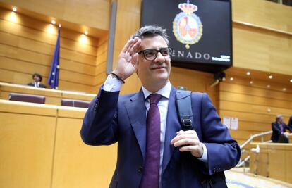 Félix Bolaños llega al Senado.