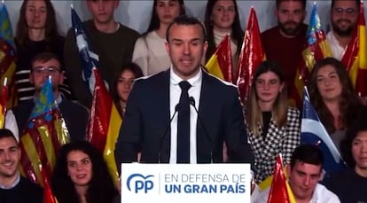 Vicente Mompó, en un míting el 2022.