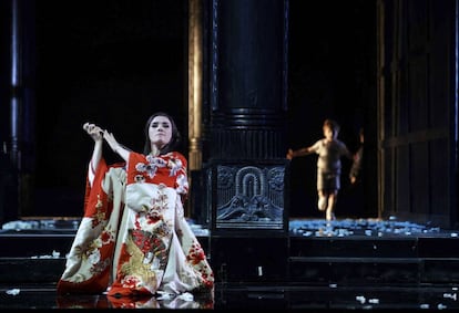 27/06/17 Madama Butterfly, producci&oacute;n del Teatro Real con direcci&oacute;n musical de Marco Armiliato, direcci&oacute;n de escena de Mario Gas, escenograf&iacute;a de Ezio Frigerio, figurines de Franca Squarciapino e iluminaci&oacute;n de Vinicio Cheli. En la imagen Ermonela Jaho, soprano (Cio-Cio-San) Foto: Javier del Real