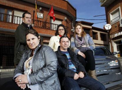 Municipal workers in Cenicientos, who have been left unpaid