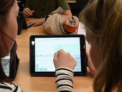 Las adolescentes parten con desventaja en el aprendizaje de la inteligencia artificial