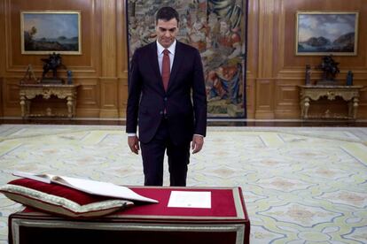 Pedro Sánchez promet el càrrec després de la moció de censura.