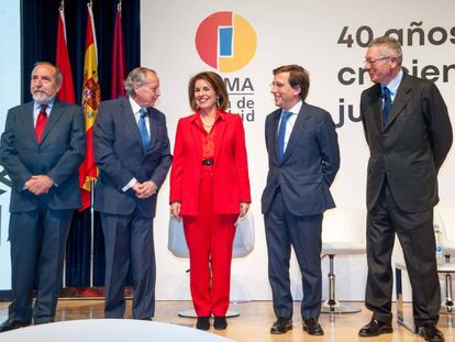 Juan Barranco, José María Álvarez del Manzano, Ana Botella, José Luis Martínez Almeida y Alberto Ruiz-Gallardón celebran el 40º aniversario de Ifema.