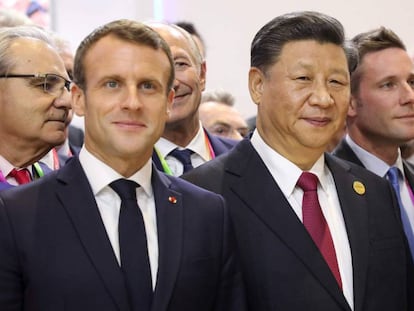 Los presidentes de Francia, Emmanuel Macron, y China, Xi Jinping, este lunes en Shanghái.
