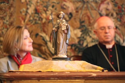 Rosa Lladr&oacute; en la presentaci&oacute;n de la figura del peregrino, en Santiago de Compostela, en una imagen de archivo.