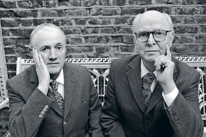 Gilbert y George fotografiados por Jordi Socías en 2019.