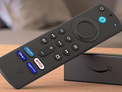 Fire TV Stick en cima de una mesa