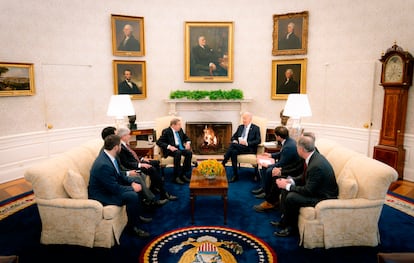 Edmundo Gonzlez y Joe Biden, reunidos en la Casa Blanca en Washington.