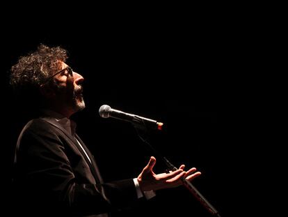 Fito Páez canta durante una presentación en Guadalajara, en 2015.