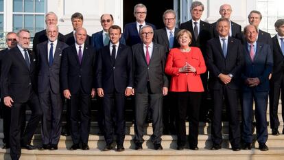 Los l&iacute;deres de las principales empresas europeas junto a Emmanuel Macron y Angela Merkel 