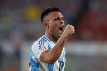 Lautaro Martínez festeja en el estadio MetLife, el martes por la noche.