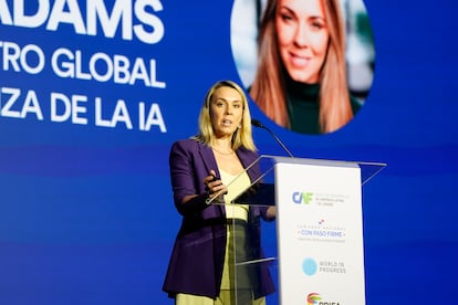 La fundadora y CEO del Centro Global de Gobernanza de la IA, Rachel Adams?, ofrece una conferencia magistral en el inicio del segundo y ltimo da del foro que se celebra en Ciudad de Panam.